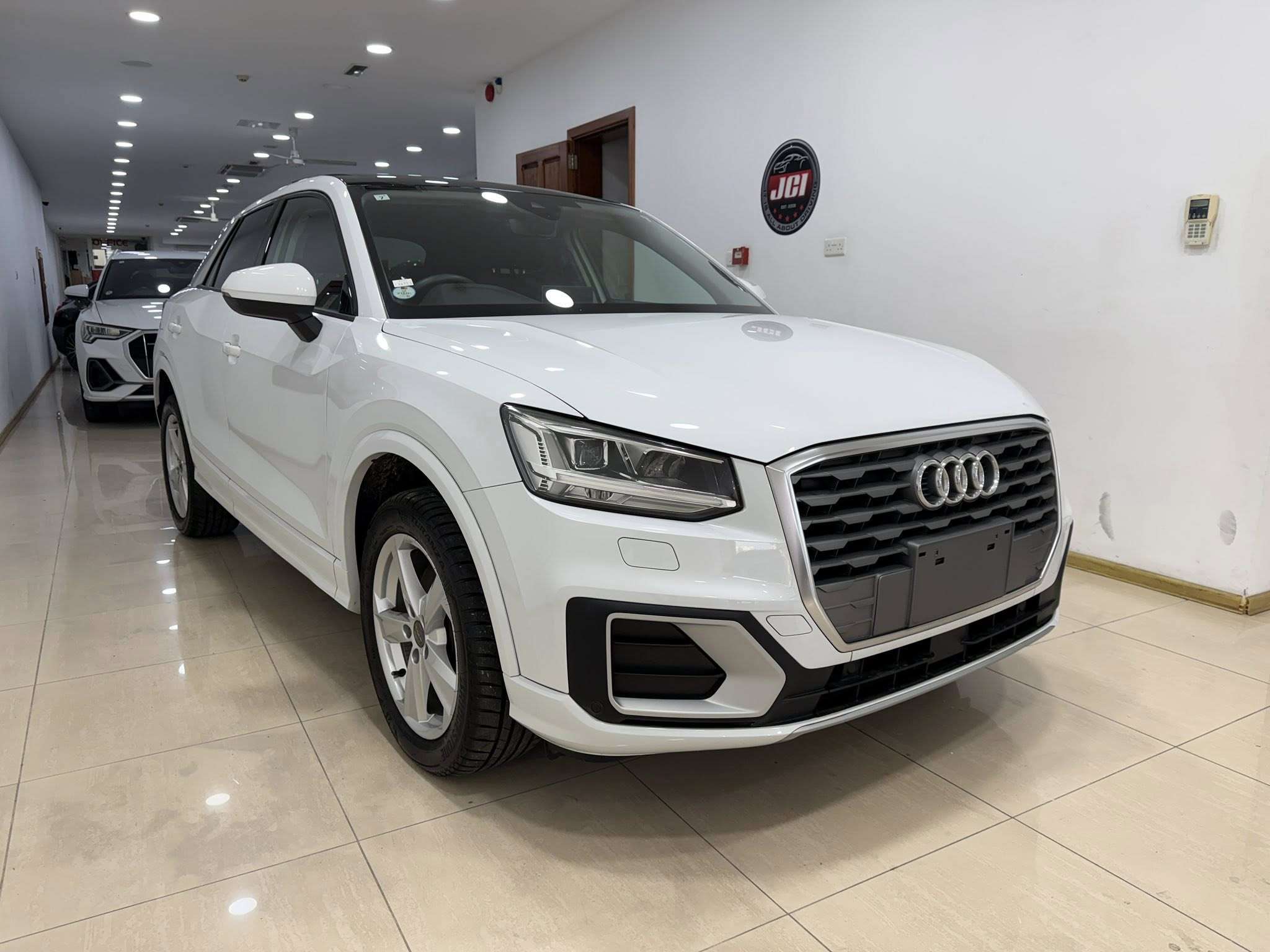 Audi Q2 30 Tfsi Sport Panoramic roof 2017/18