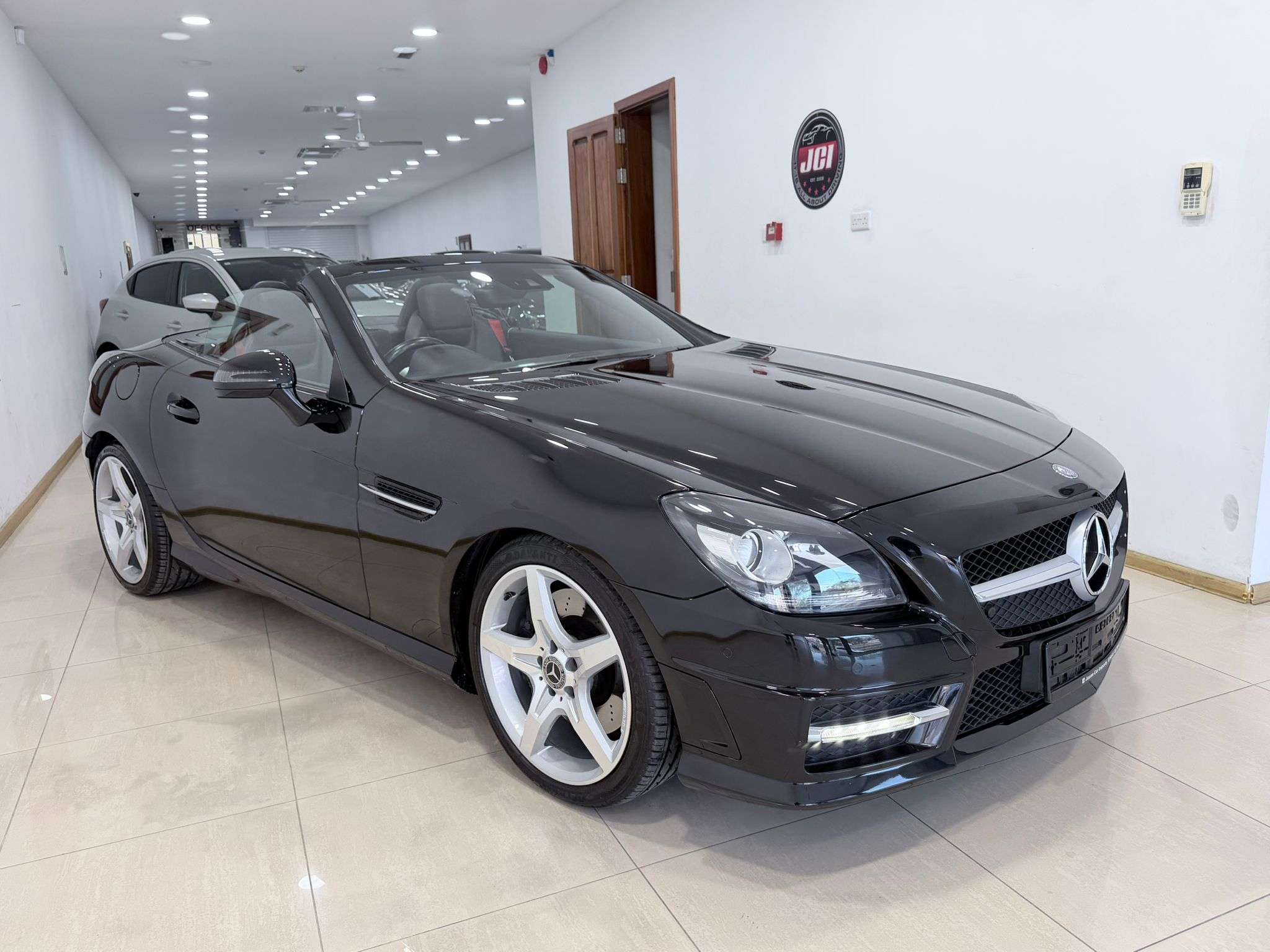2015/16 Mercedes SLK AMG Premium Plus 25,000 Miles