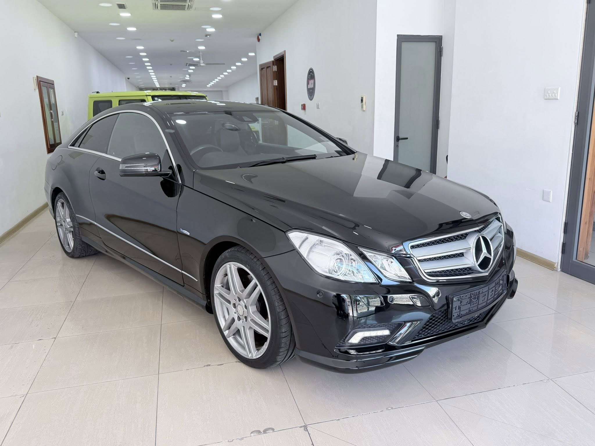 Mercedes E220 Coupe AMG 2011/12