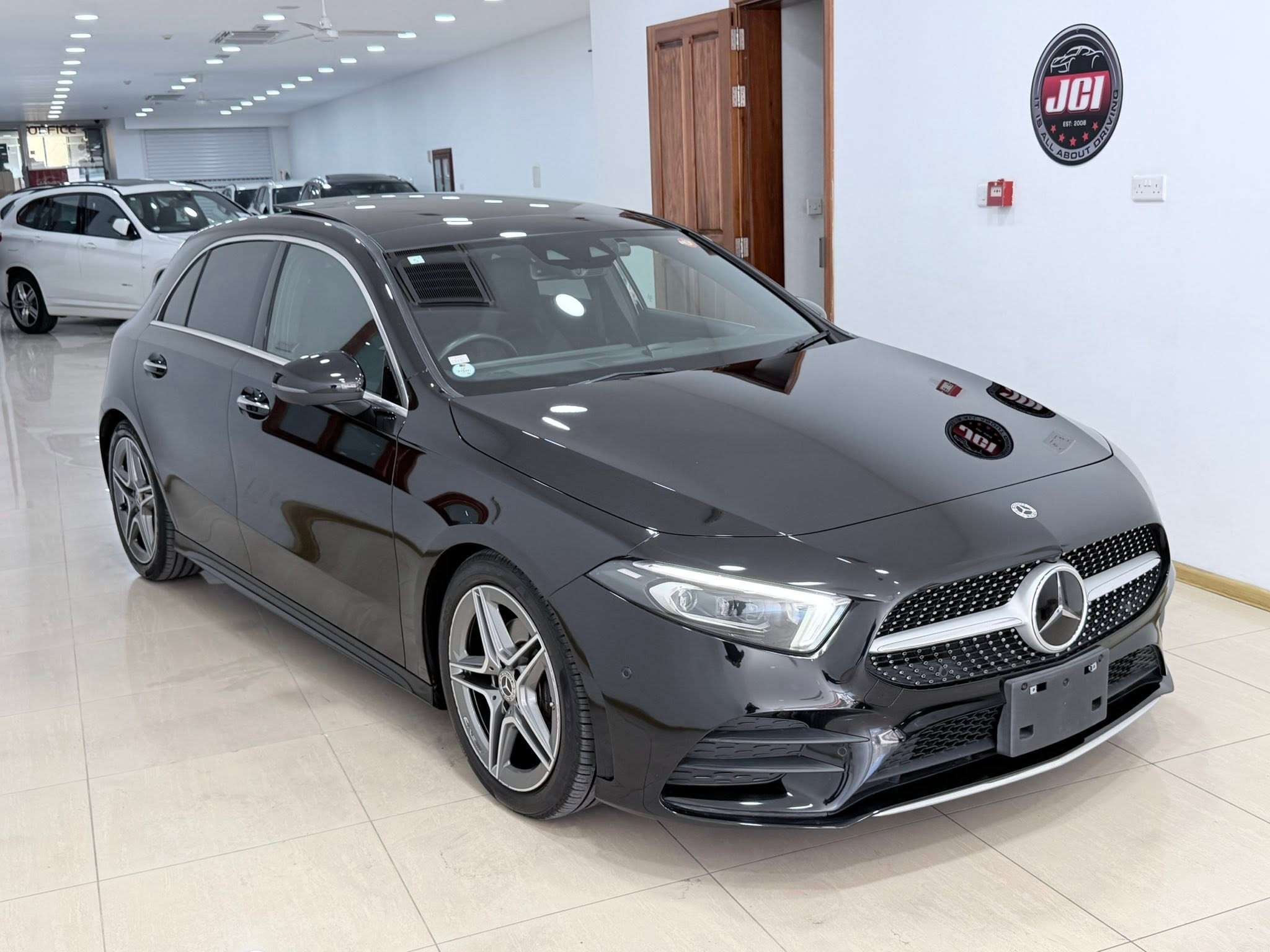 Mercedes A200 AMG Premium Plus (New Shape) 2019/20
