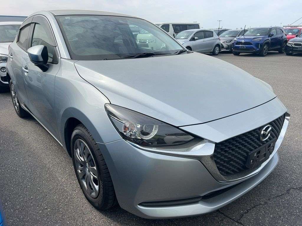 Mazda 2 ( New Shape ) 2020/21 - REF : 4706