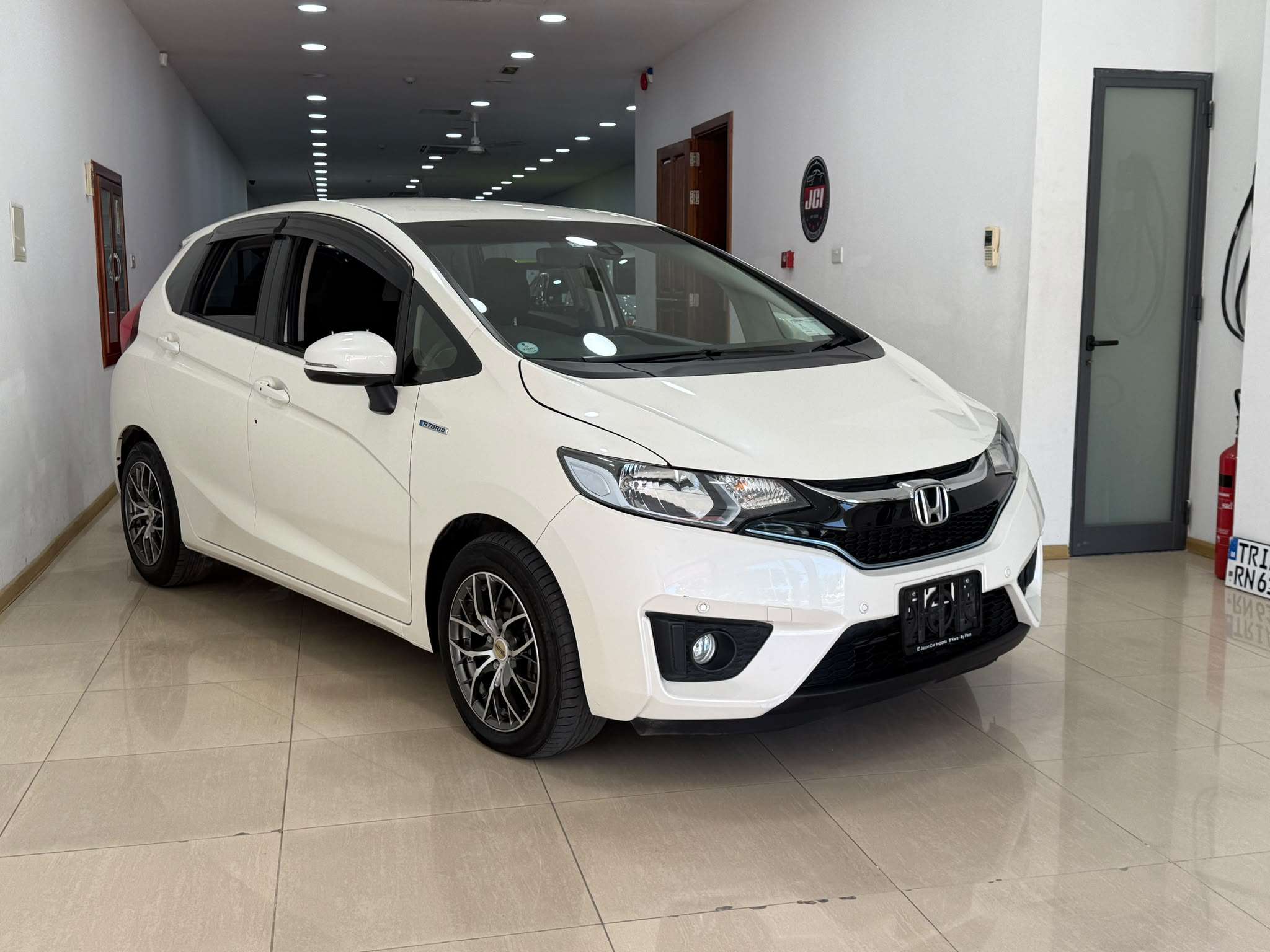 Honda Fit Petrol Hybrid 2015/16