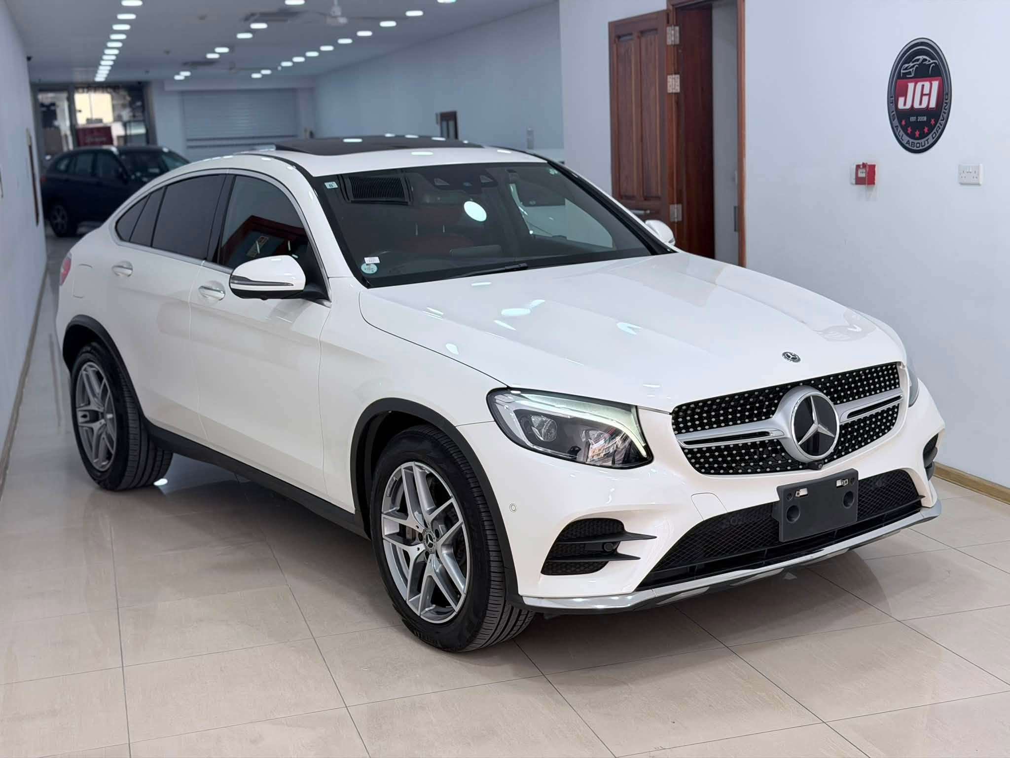 Mercedes GLC AMG Premium Plus ( Sunroof ) Red Leather interior 2019/20